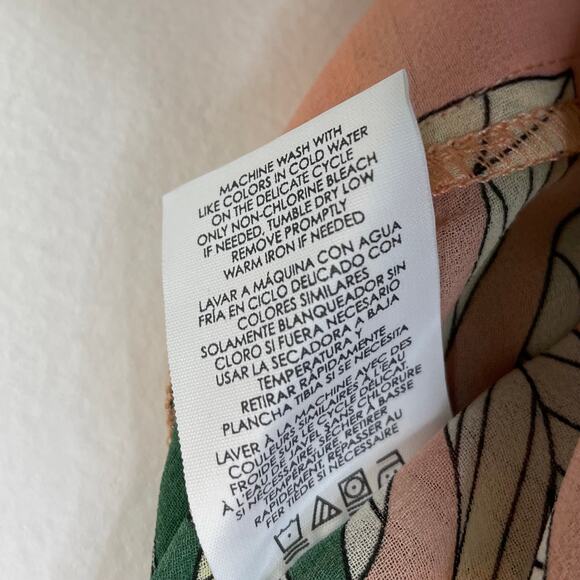 Cabi Monstera Tropical Flowy Sleeveless Tank Top Blouse preppy 5351 Womens M - Picture 14 of 14